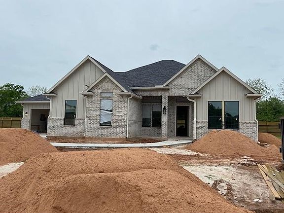 2nd image of 3315 Whispering Pecans Dr