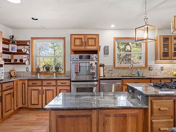 2nd image of 2399 Vista Drive