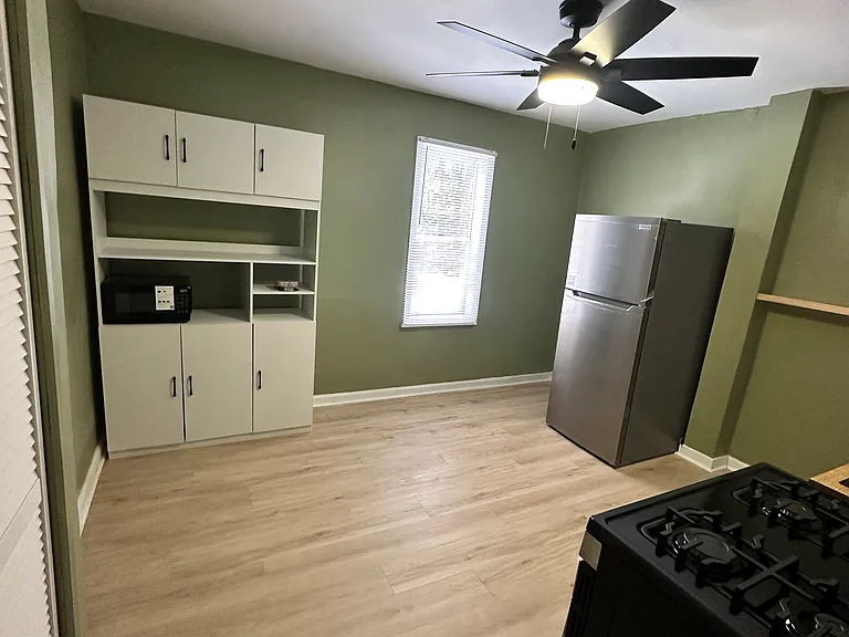 1241 Lincoln Ave #2 — Photo 2