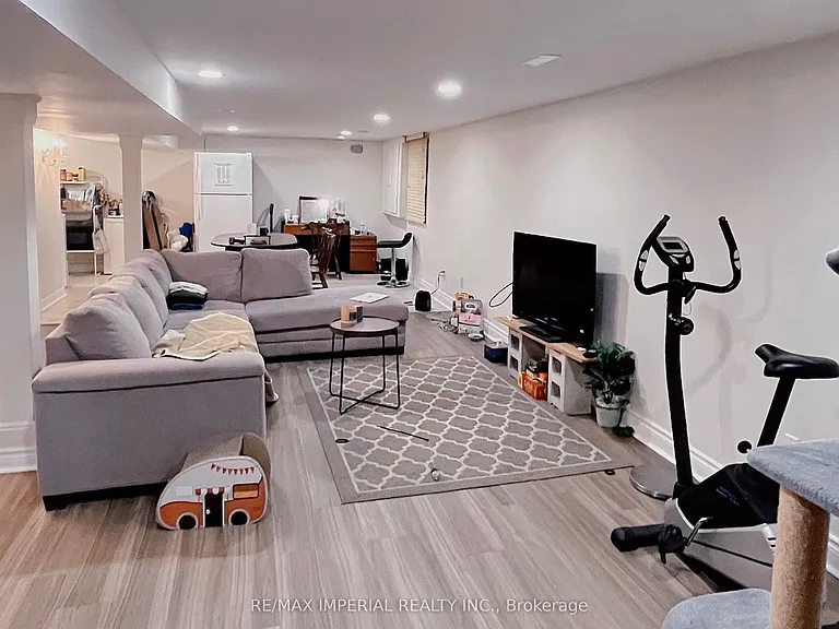 119 Wedgewood Dr #BASEMENT — Photo 1