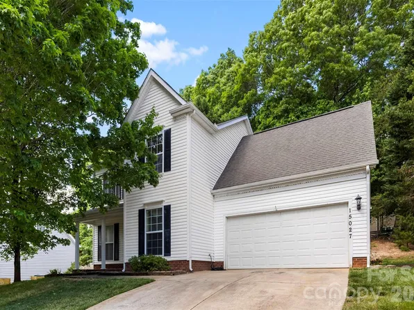 15027 Ashlight Dr, Charlotte, NC 28278