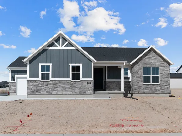 3828 W 2300 N, Clinton, UT 84015