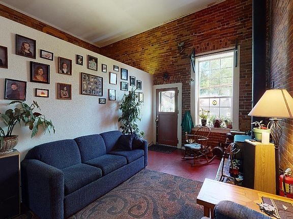 3rd image of 115-117 E Main St