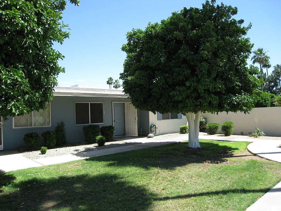 1st image of 10872 W Santa Fe Dr