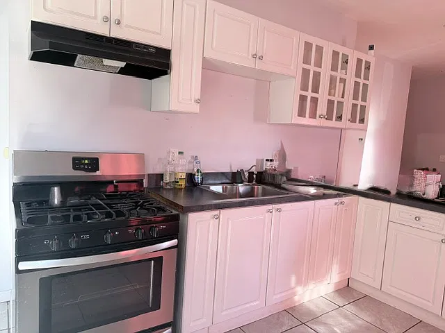 35 Meade St — Photo 3