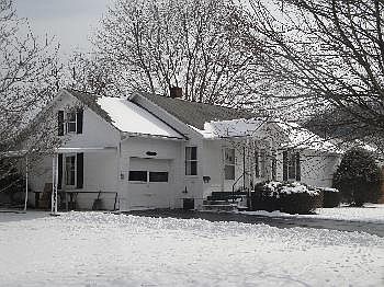 2nd image of 839 13th Ave