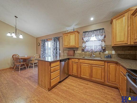 4th image of 8030 Bellagio Dr
