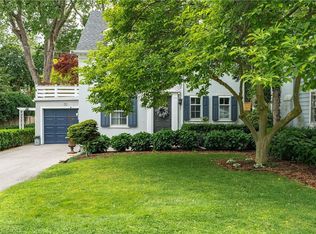 32 Park Ave, Oakville, ON L6J 3X8
