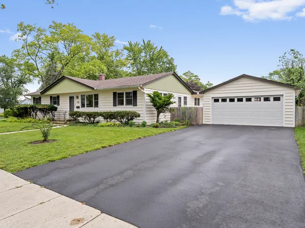 149 W Norman Ln, Wheeling, IL 60090