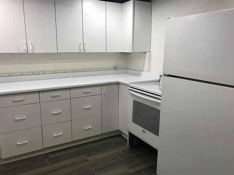 2755 E 3220 S — Photo 15