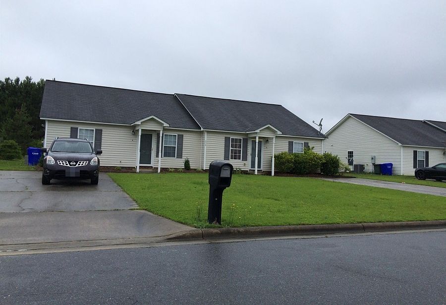 1st image of 3704 B Palmer Dr