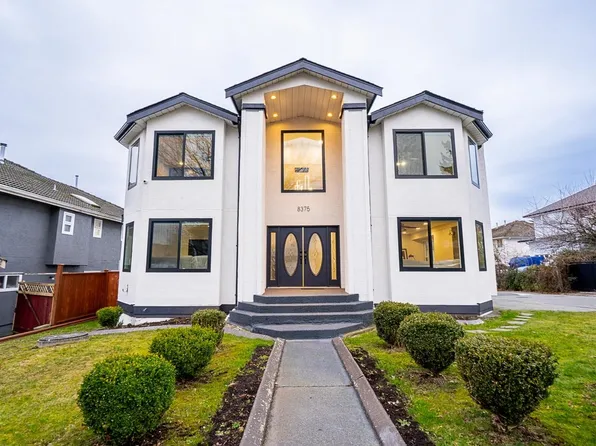 8375 151st St, Surrey, BC V3S 8H9
