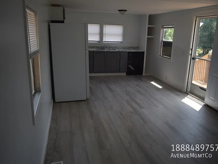 715 23rd St NW #7 — Photo 5