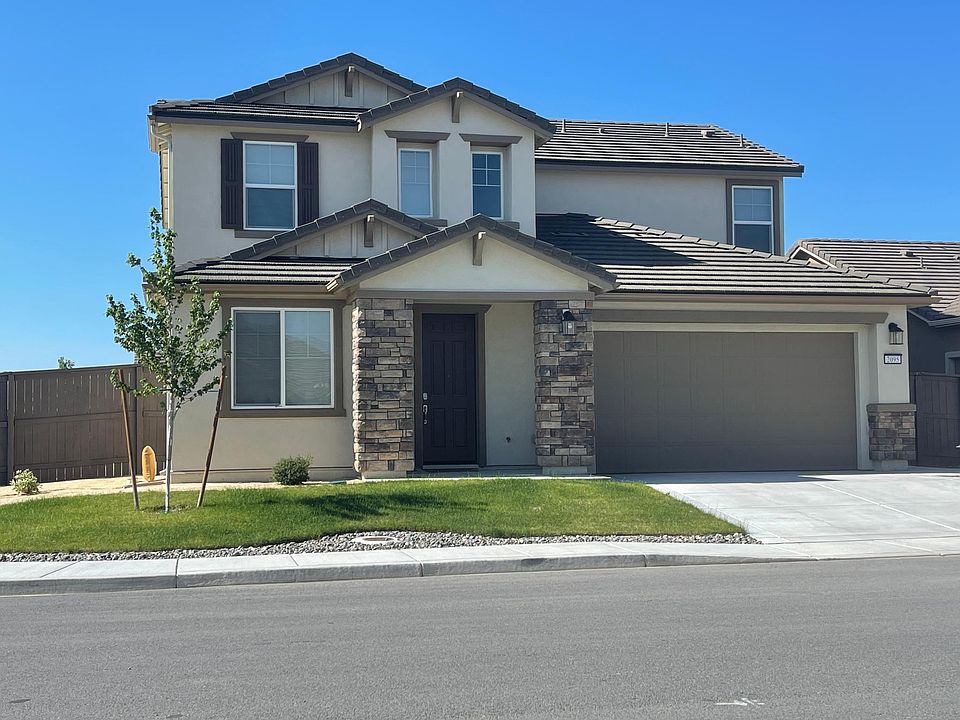 Brand new home with new appliances, upgraded flooring, and countertops