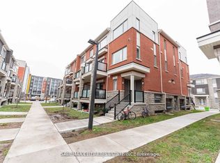 250 Lagerfeld Dr #8, Brampton, ON L7A 5G9