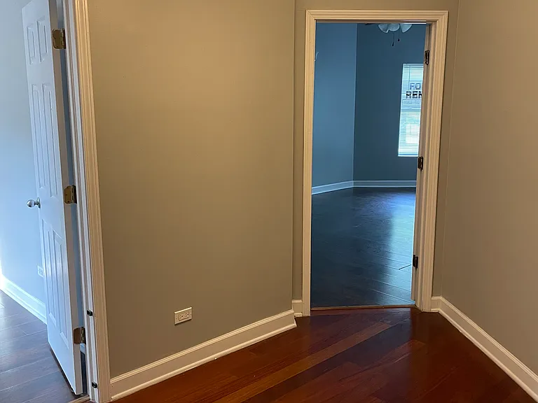 5924 S King Dr #1 — Photo 10