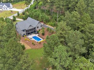 5751 Windward Ln, Granite Falls, NC 28630