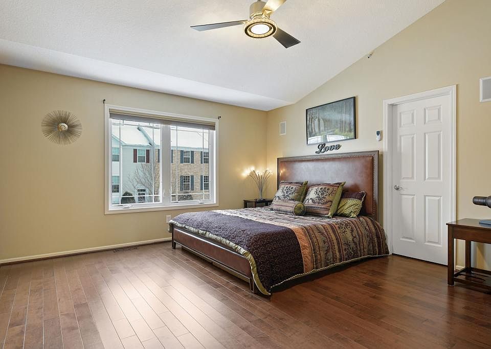 1st image of 15567 Lilac Dr