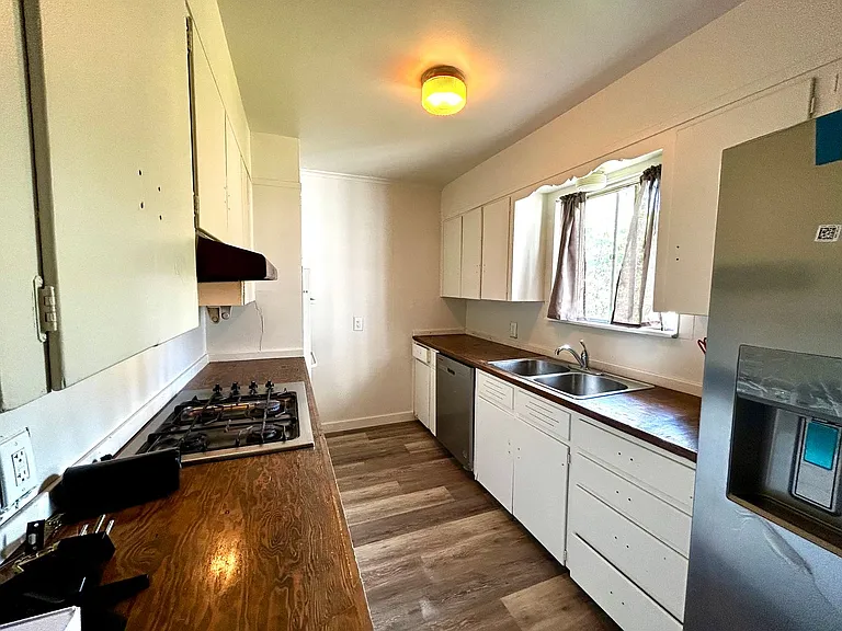 3304 Tom Green St #A — Photo 6