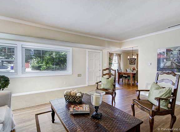 5th image of 3622 Oliphant St