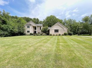 5403 Lenard Cir, Howell, MI 48843