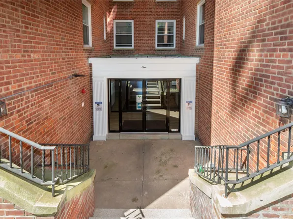 1 Hawley Terrace #4D, Yonkers, NY 10701