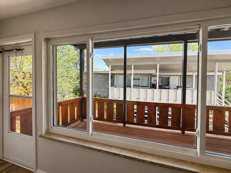 32 Valentine Ln #2 — Photo 2