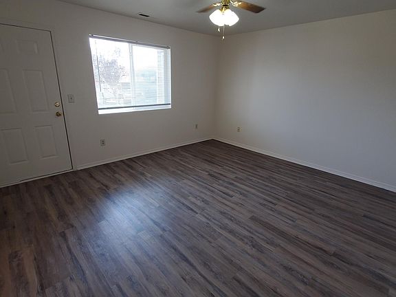 2nd image of 1601 Falcon Dr #6