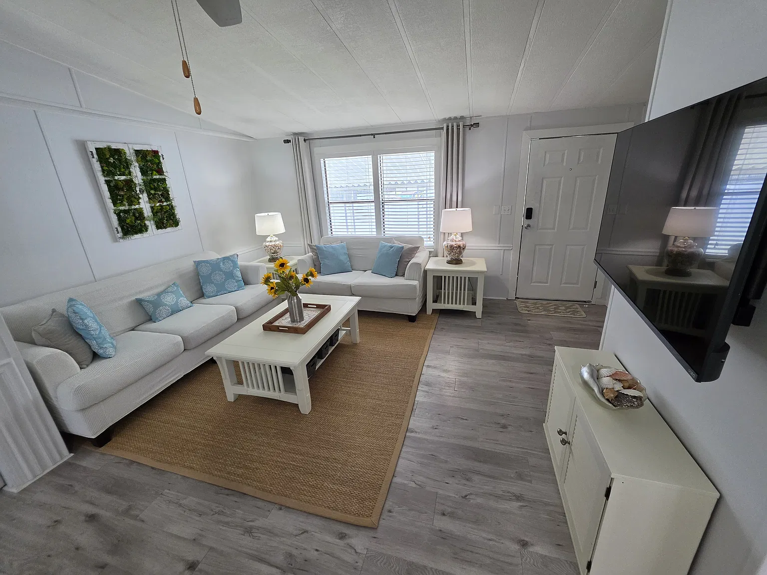 4 bed, 1500 sqft, $3,200 — Photo 4