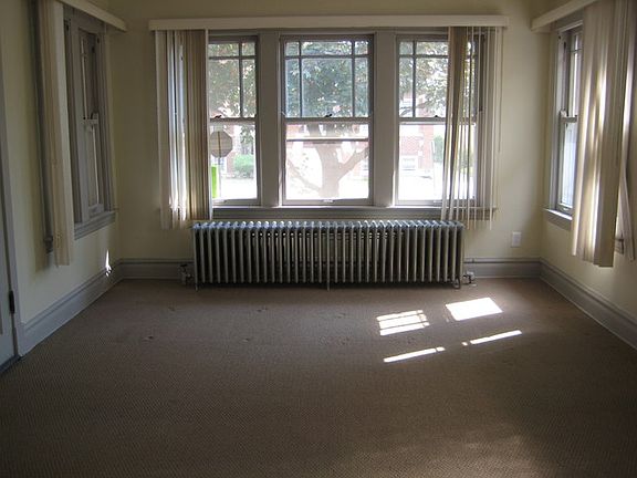 2nd image of 1928 S 58th Ave