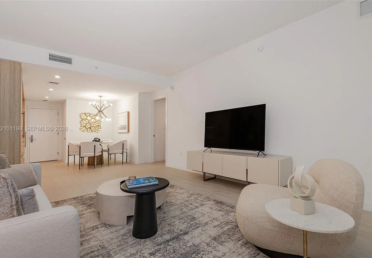 Viceroy Residences — Photo 2