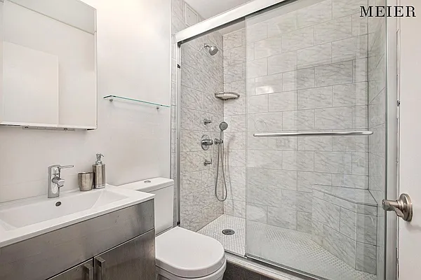 Sold by MEIER | media 5