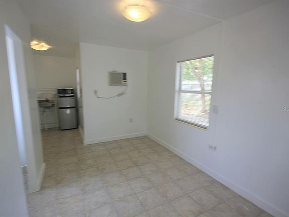 2nd image of 2014 Grant St #4