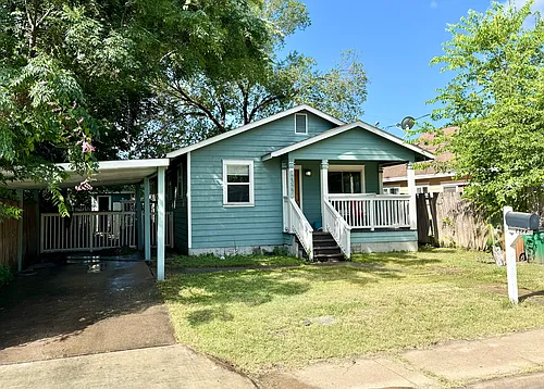 2327 Santa Rita St Photo 1