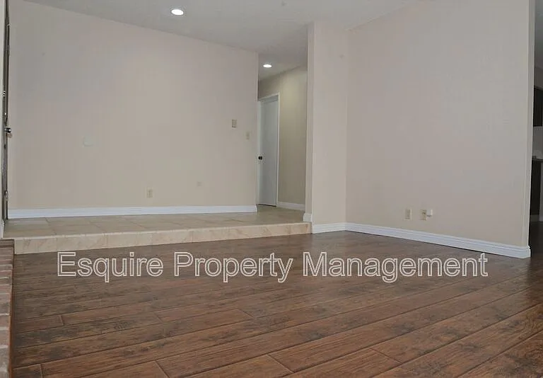 23 Lemon Dr #A — Photo 2
