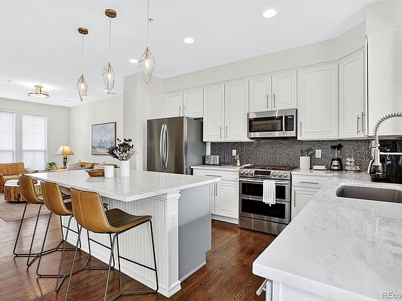 3rd image of 9365 Dorchester Street #B
