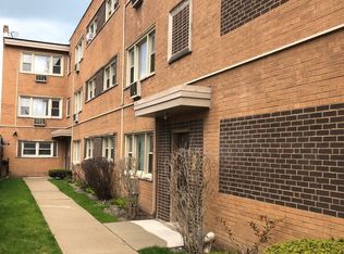 1716 W Greenleaf Ave APT 1S, Chicago, IL 60626