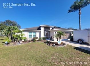 5105 Summer Hill Dr, Zephyrhills, FL 33542