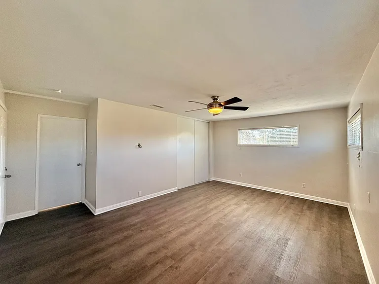 2208 Susan Pl — Photo 7