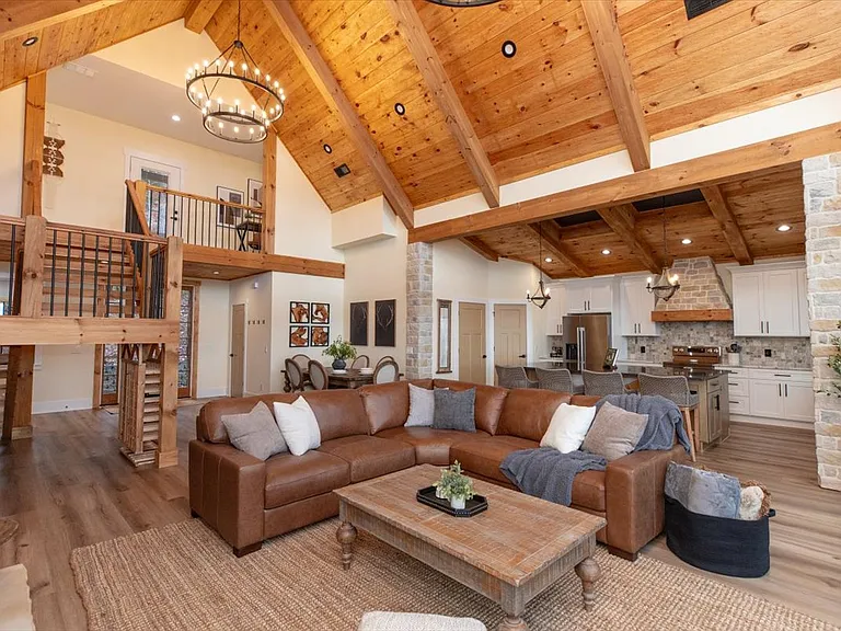 458 Palisade Dr — Photo 21