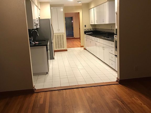 2nd image of 92 Metairie Ct