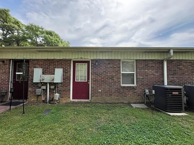 412 Killian Ave #5 — Photo 9