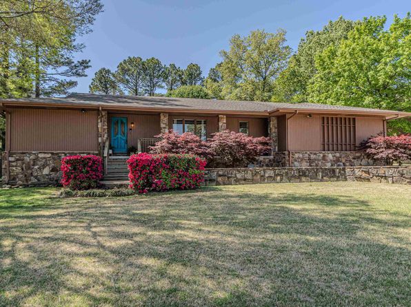 1600 Clover Cir, Paragould, AR 72450