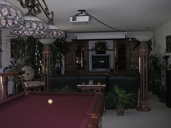 Extra Large Family/Living Room