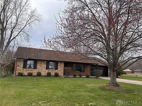 2nd image of 1377 Leon Dr