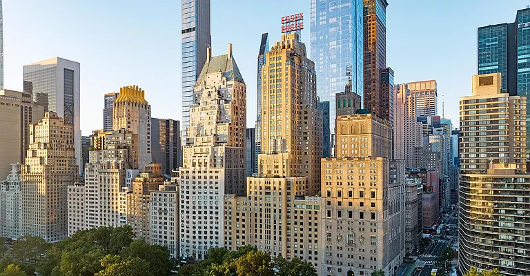 Essex House Residences 