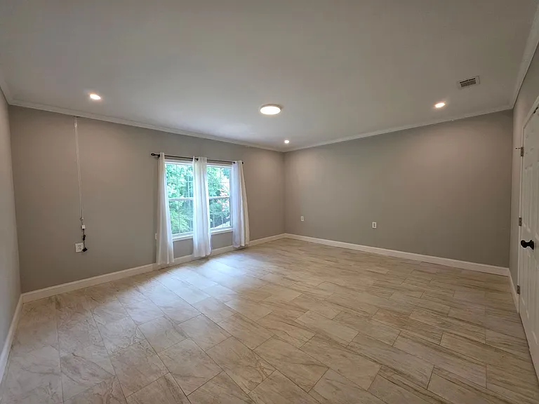 2397 Ashbury Ct — Photo 12