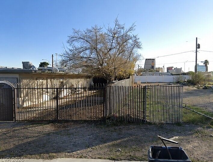 1st image of 211 Jackson Ave