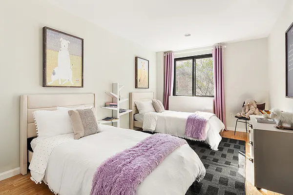 Sold by Compass | media 10