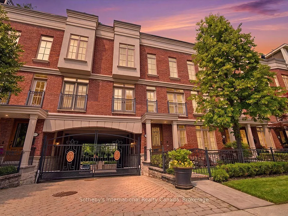 339 Randall St